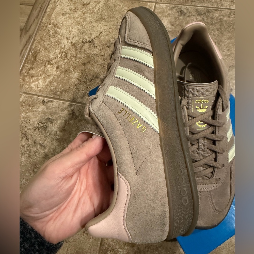 Adidas women’s Gazelle Indoor sneakers - Picture 10 of 14